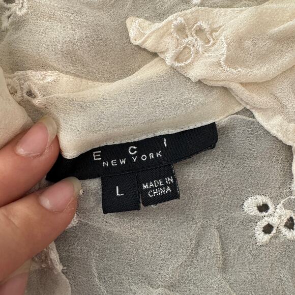 Vintage Y2K ECI Eyelet Floral Cutout White Silk Button Up Blouse Women's Large - Picture 3 of 6